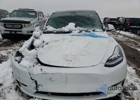 2023 Tesla Model Y z USA, uszkodzony, nr VIN 7SAYGDEE2PF602844